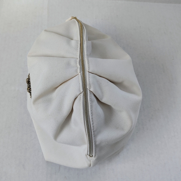 Dolce & Gabanna "Devotion" Cosmetic Bag Makeup Bag W Metal Heart Logo Beauty - Picture 5 of 15